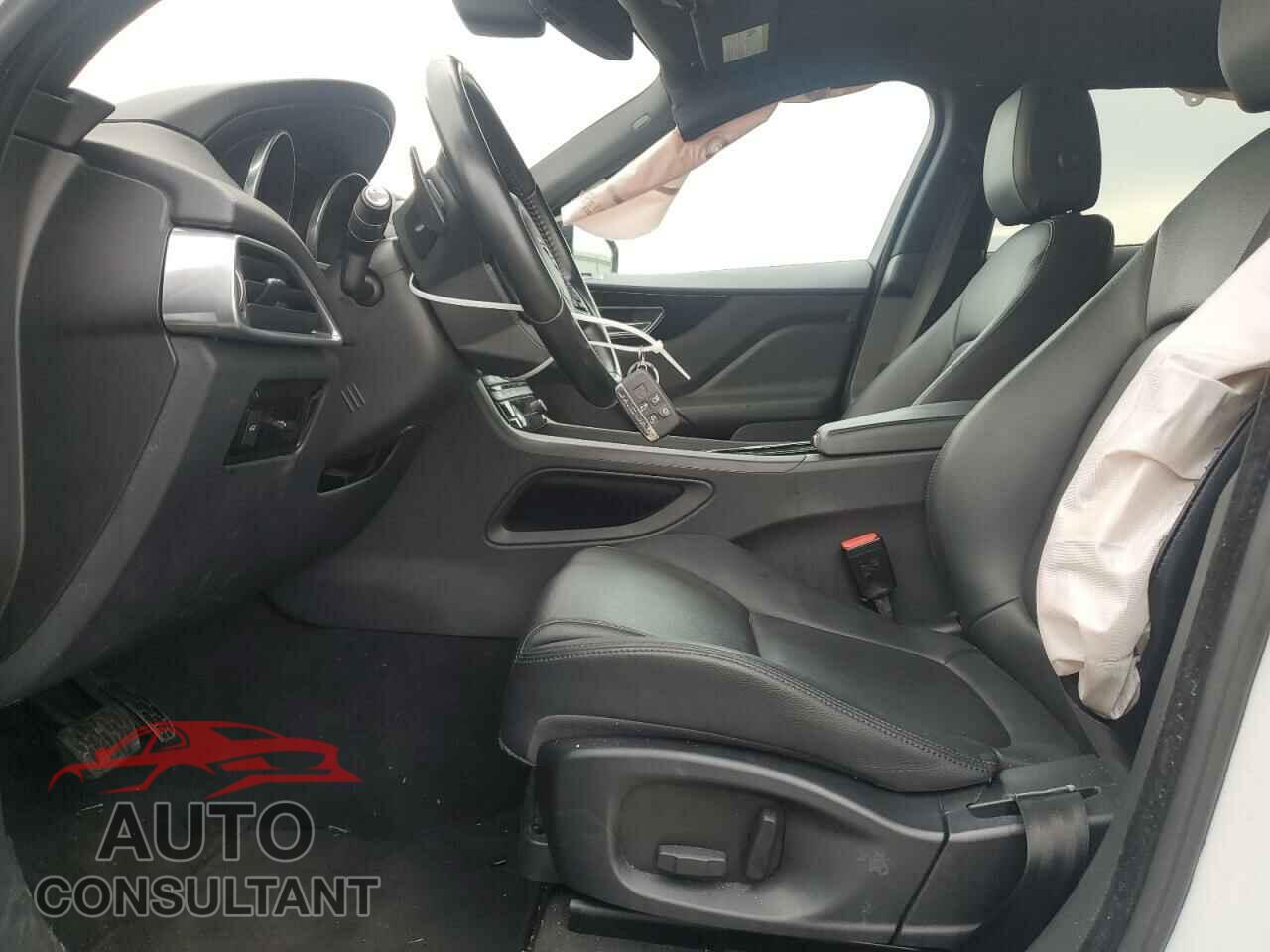 JAGUAR F-PACE 2017 - SADCJ2BV3HA054496