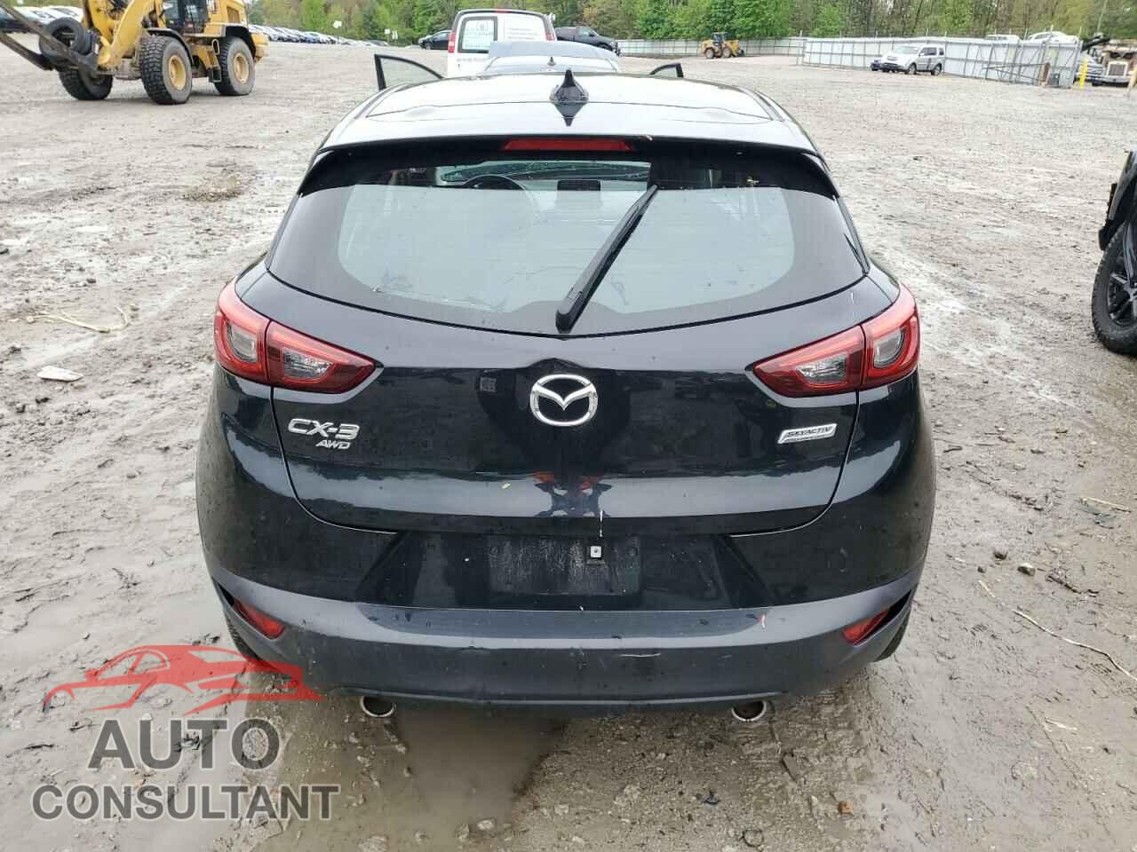 MAZDA CX-3 2018 - JM1DKFC72J0315097