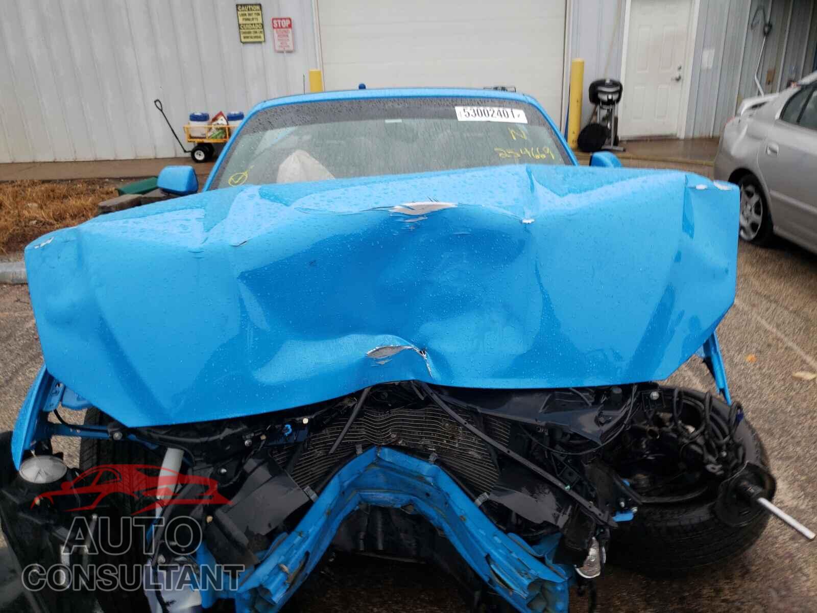 FORD MUSTANG 2017 - 1FATP8UH7H5254669