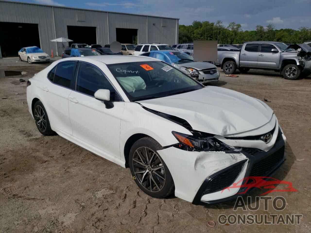 TOYOTA CAMRY 2021 - 4T1G11AK0MU614851