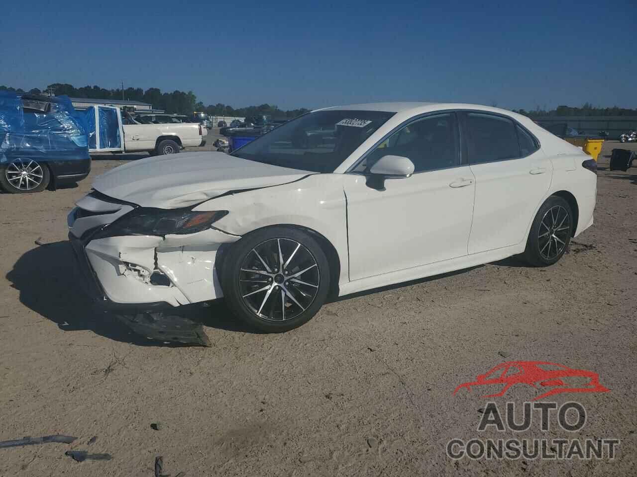 TOYOTA CAMRY 2022 - 4T1G11AK8NU679402