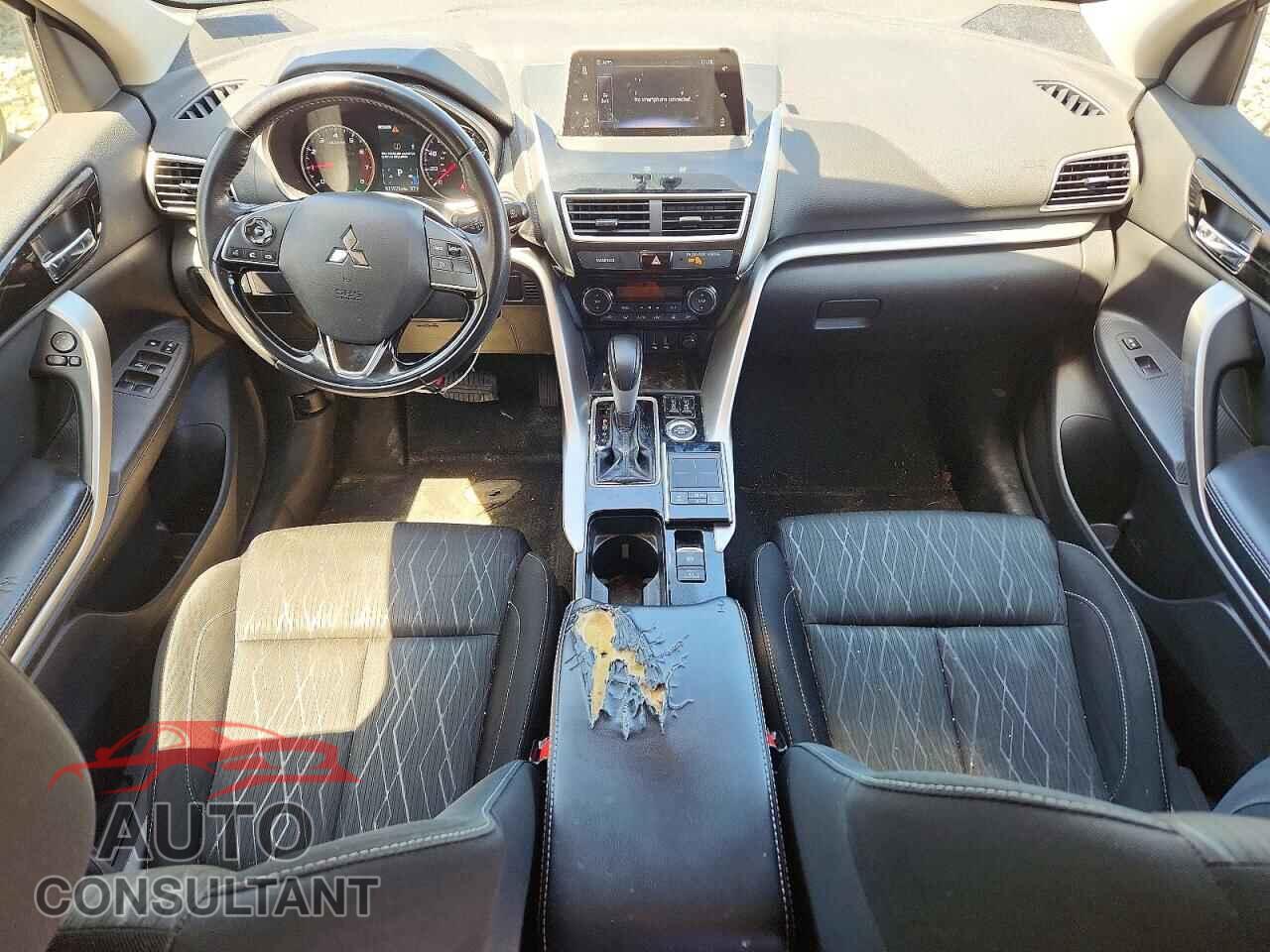 MITSUBISHI ECLIPSE 2018 - JA4AT5AA5JZ068673