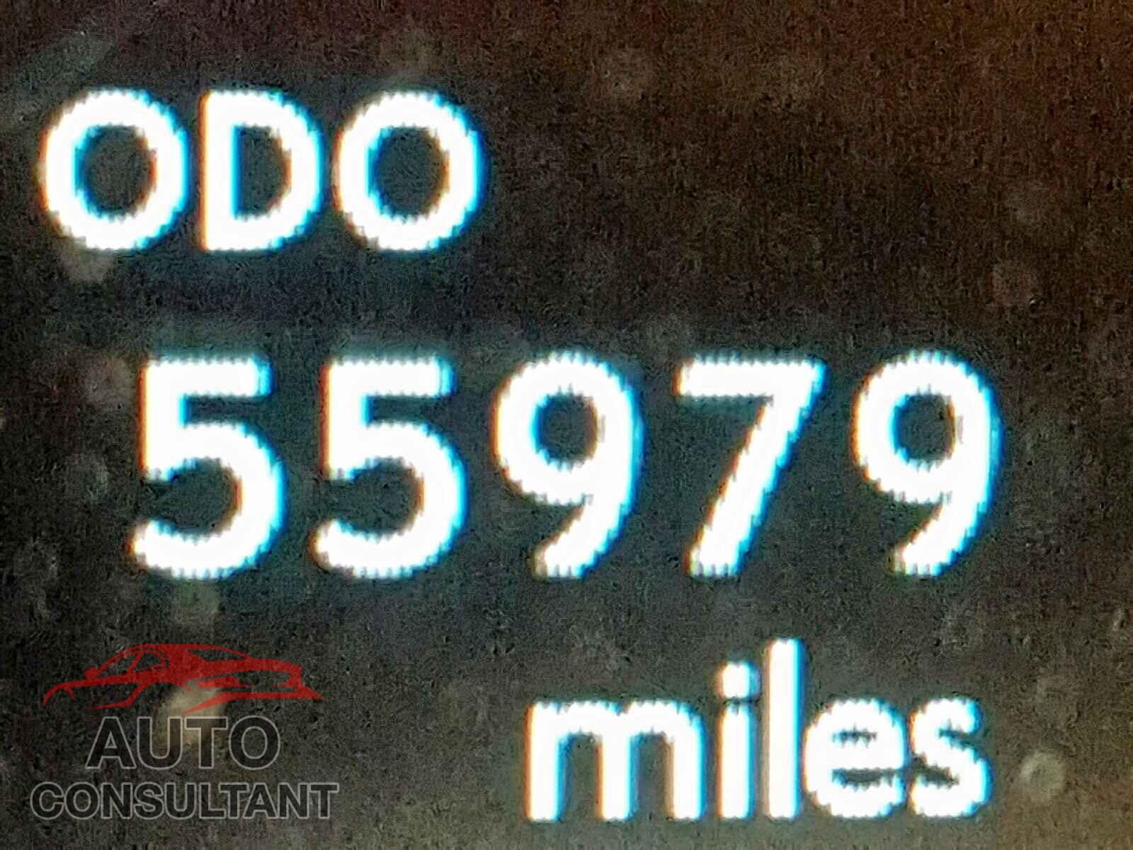 LEXUS IS 2016 - JTHBA1D29G5033517
