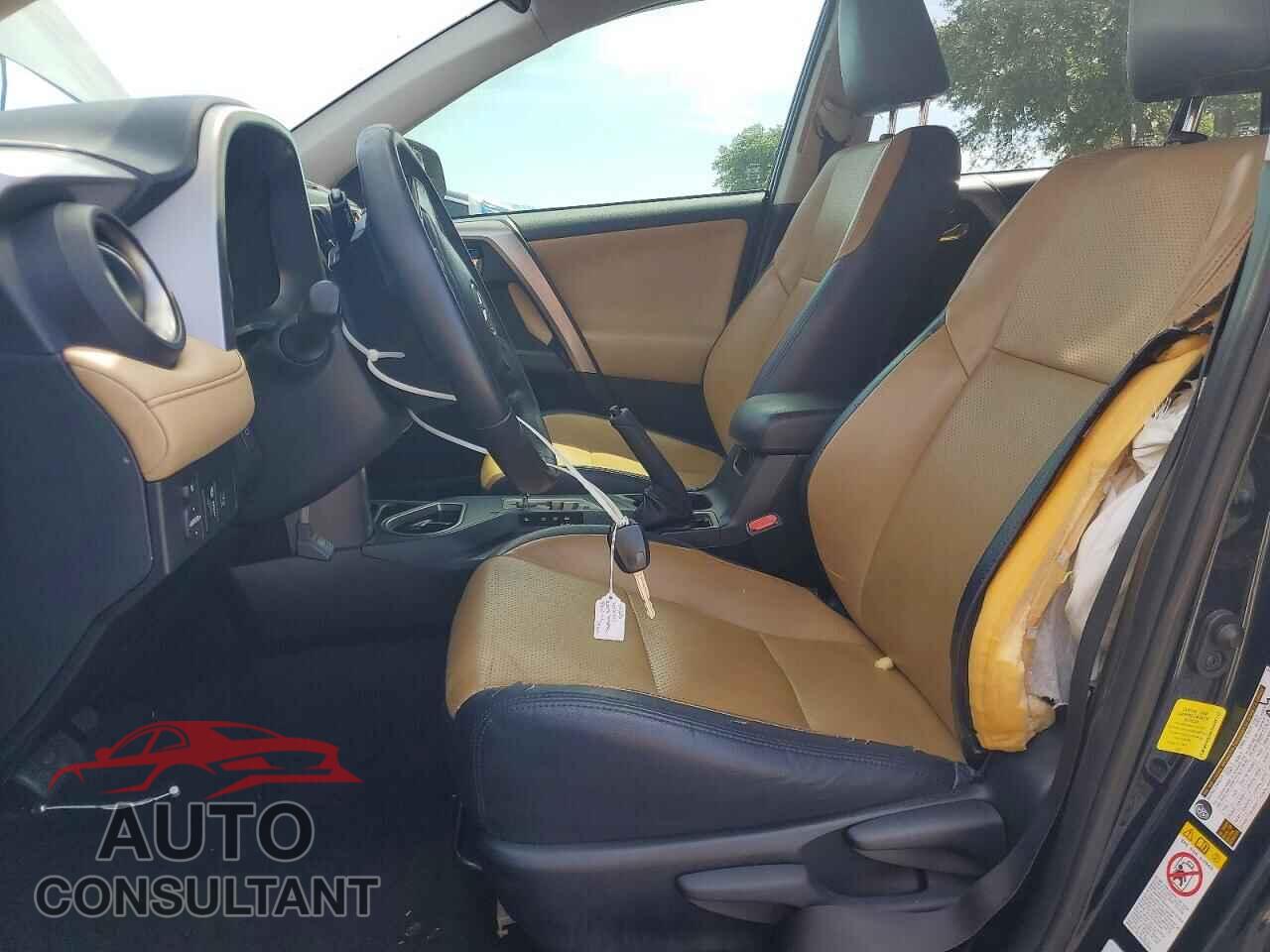 TOYOTA RAV4 2017 - JTMWFREV8HD096143