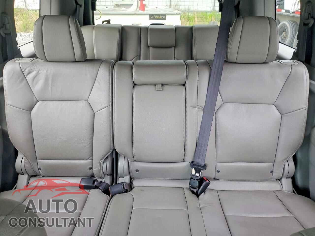 HONDA PILOT 2012 - 5FNYF4H68CB006488