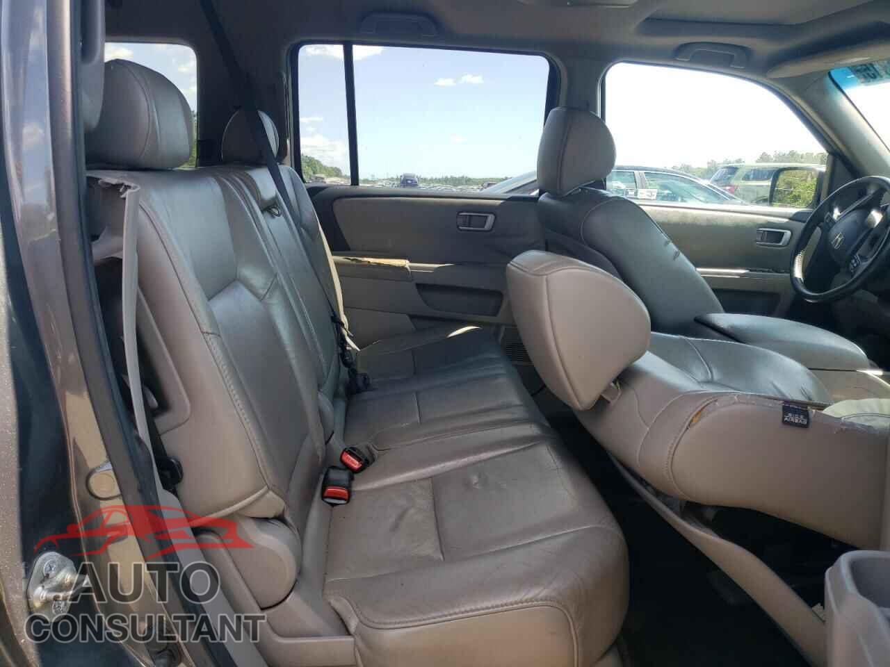 HONDA PILOT 2011 - 5FNYF3H67BB020505