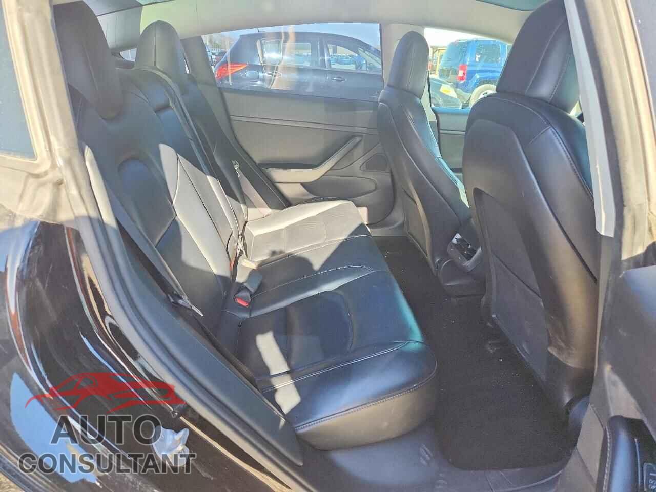TESLA MODEL 3 2019 - 5YJ3E1EAXKF297823