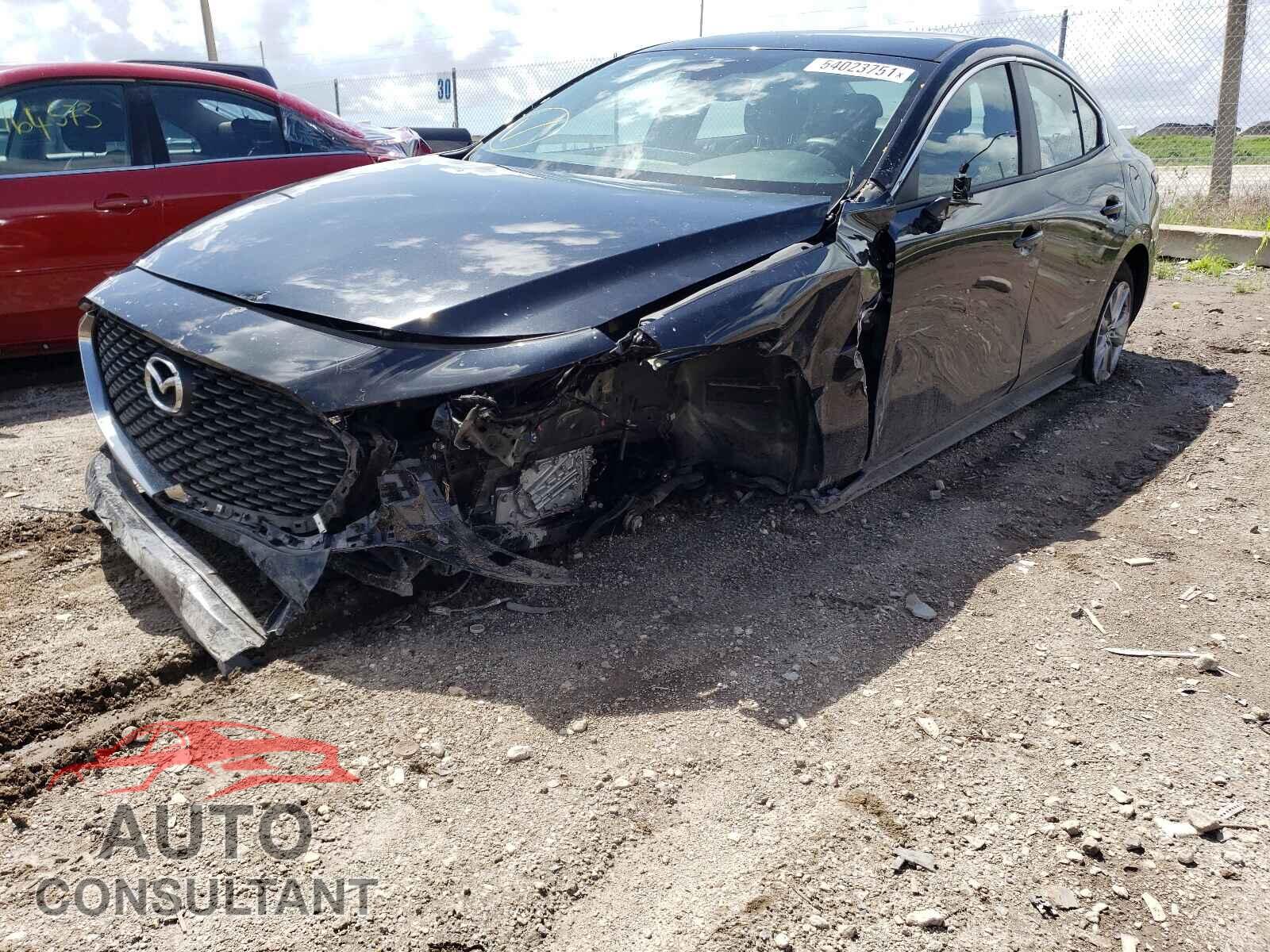 MAZDA 3 2019 - 3MZBPABL4KM113643