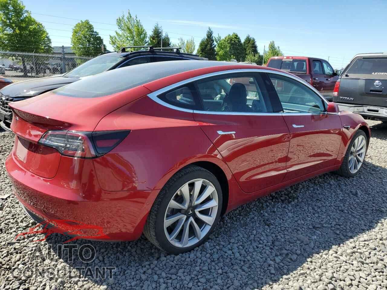 TESLA MODEL 3 2018 - 5YJ3E1EB8JF065664