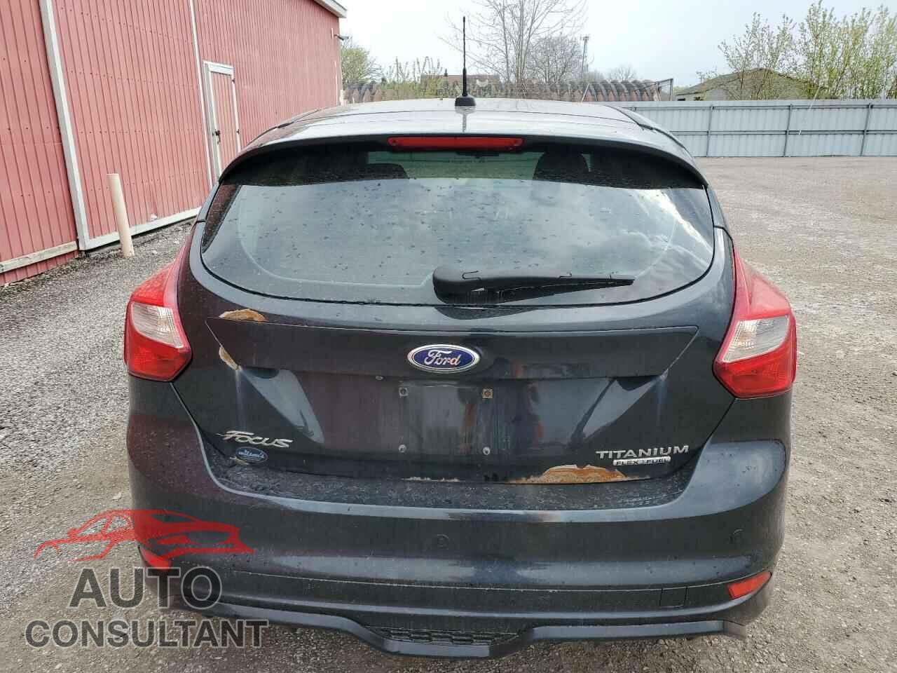 FORD FOCUS 2014 - 1FADP3N22EL256371