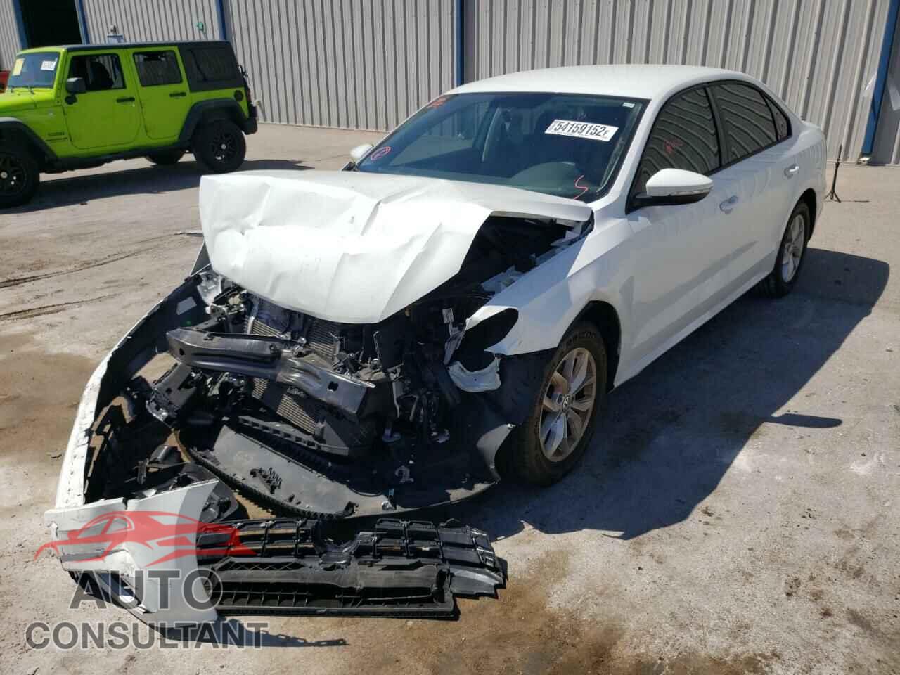 VOLKSWAGEN PASSAT 2018 - 1VWAA7A38JC003566
