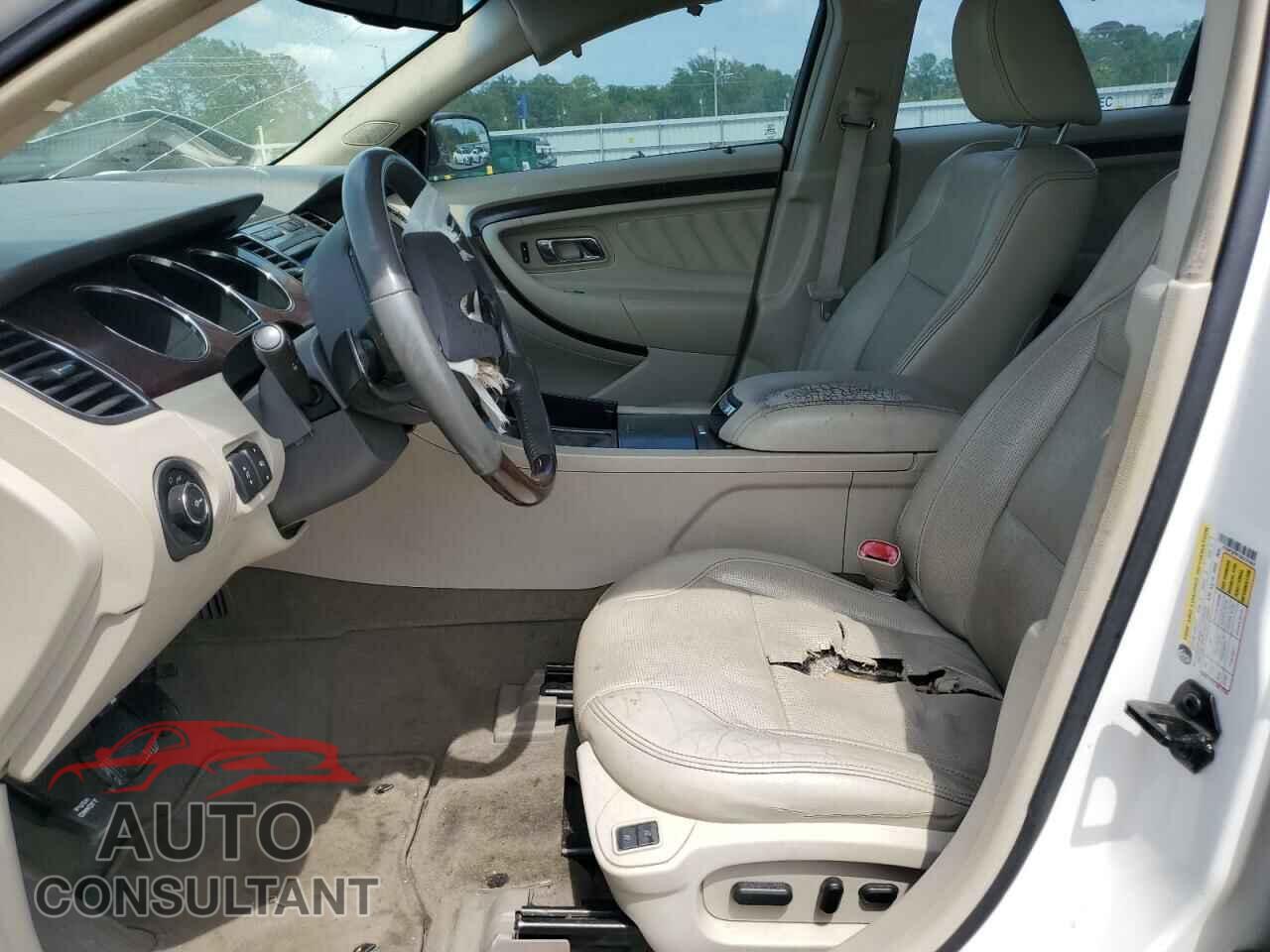FORD TAURUS 2010 - 1FAHP2FW7AG101654