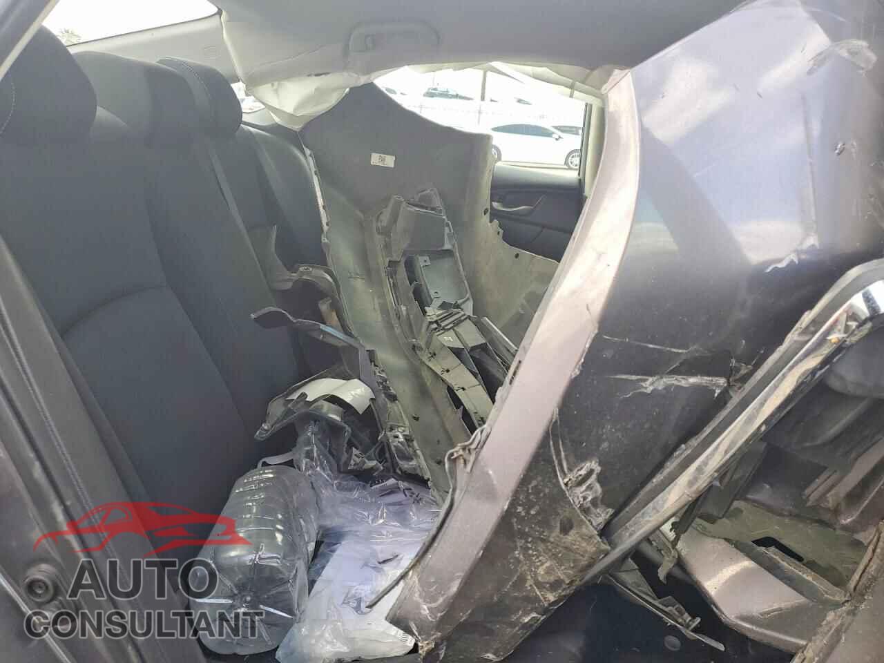 HONDA CIVIC 2019 - 2HGFC2F66KH529980