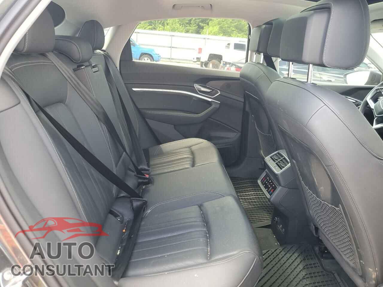 AUDI E-TRON 2021 - WA12AAGE1MB039861