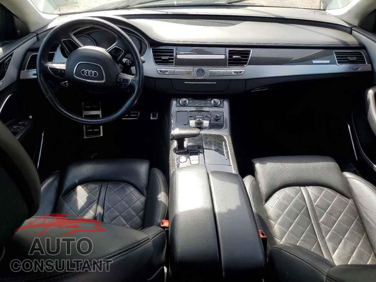 AUDI S8 2014 - WAUD2AFD4EN002417