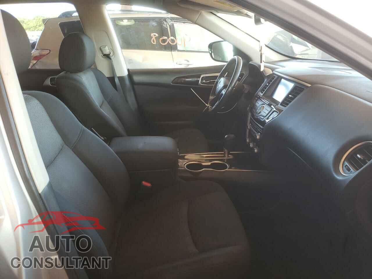 NISSAN PATHFINDER 2017 - 5N1DR2MN6HC613996