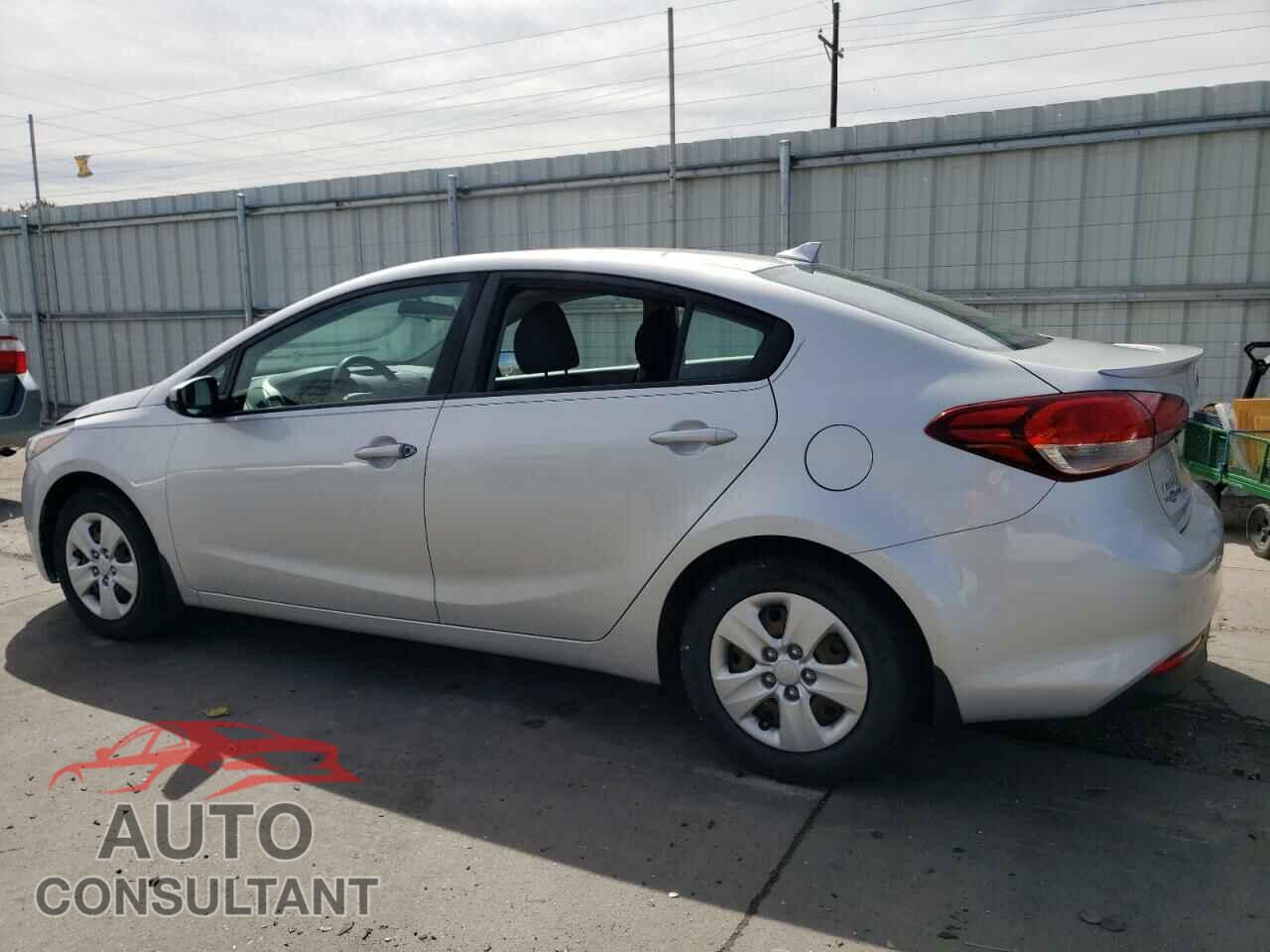 KIA FORTE 2017 - 3KPFK4A77HE144168