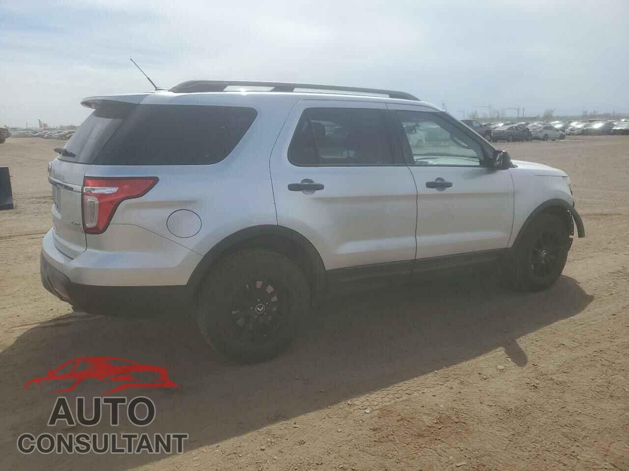 FORD EXPLORER 2011 - 1FMHK8B83BGA28556