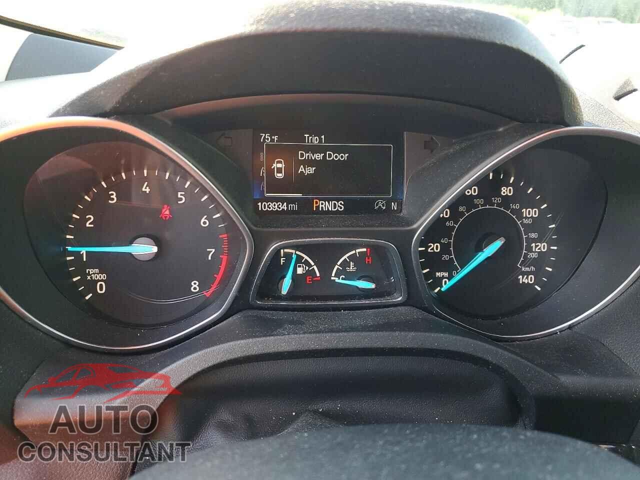 FORD ESCAPE 2017 - 1FMCU0JD3HUE68288