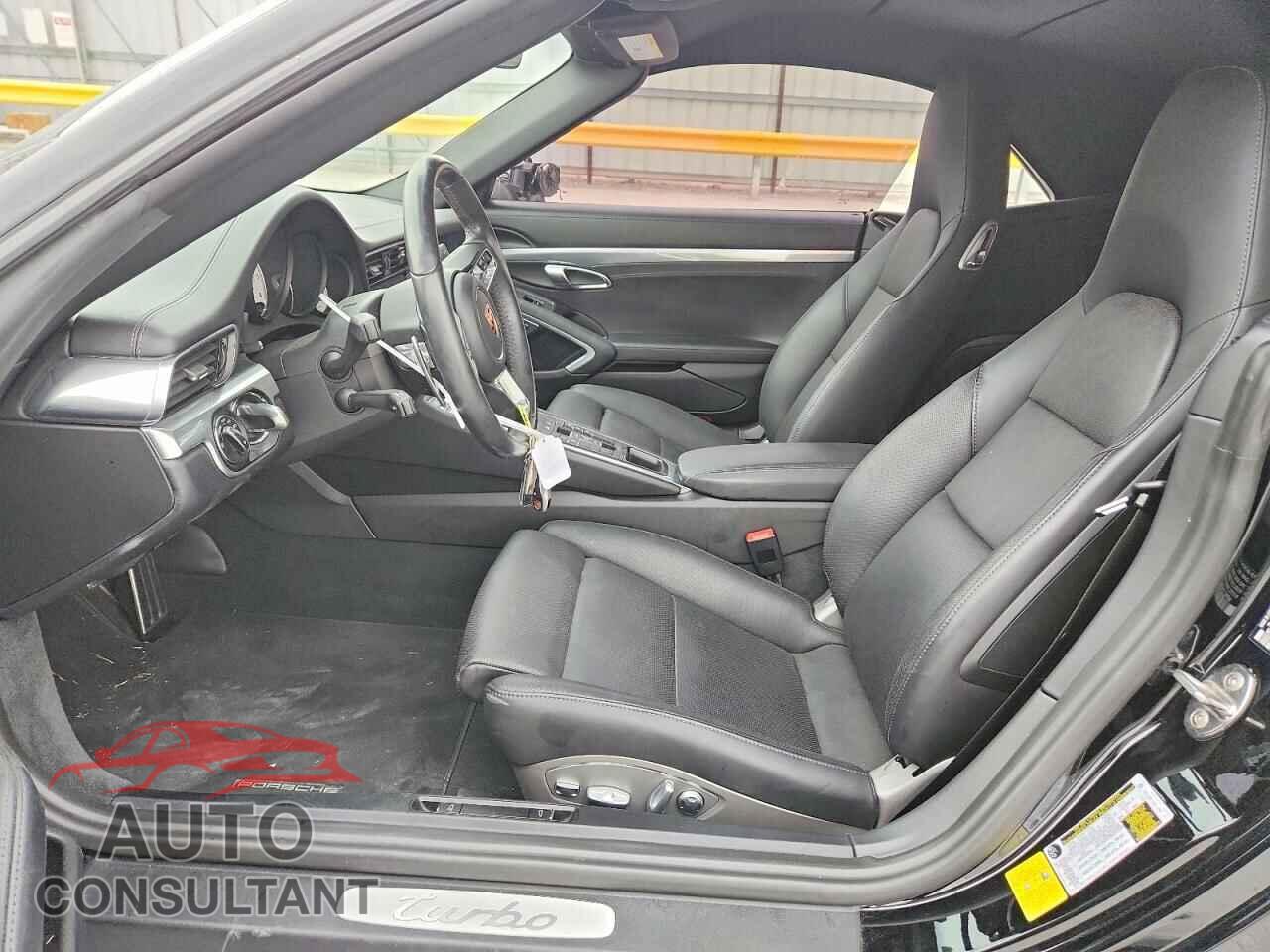 PORSCHE 911 2017 - WP0CD2A93HS178740