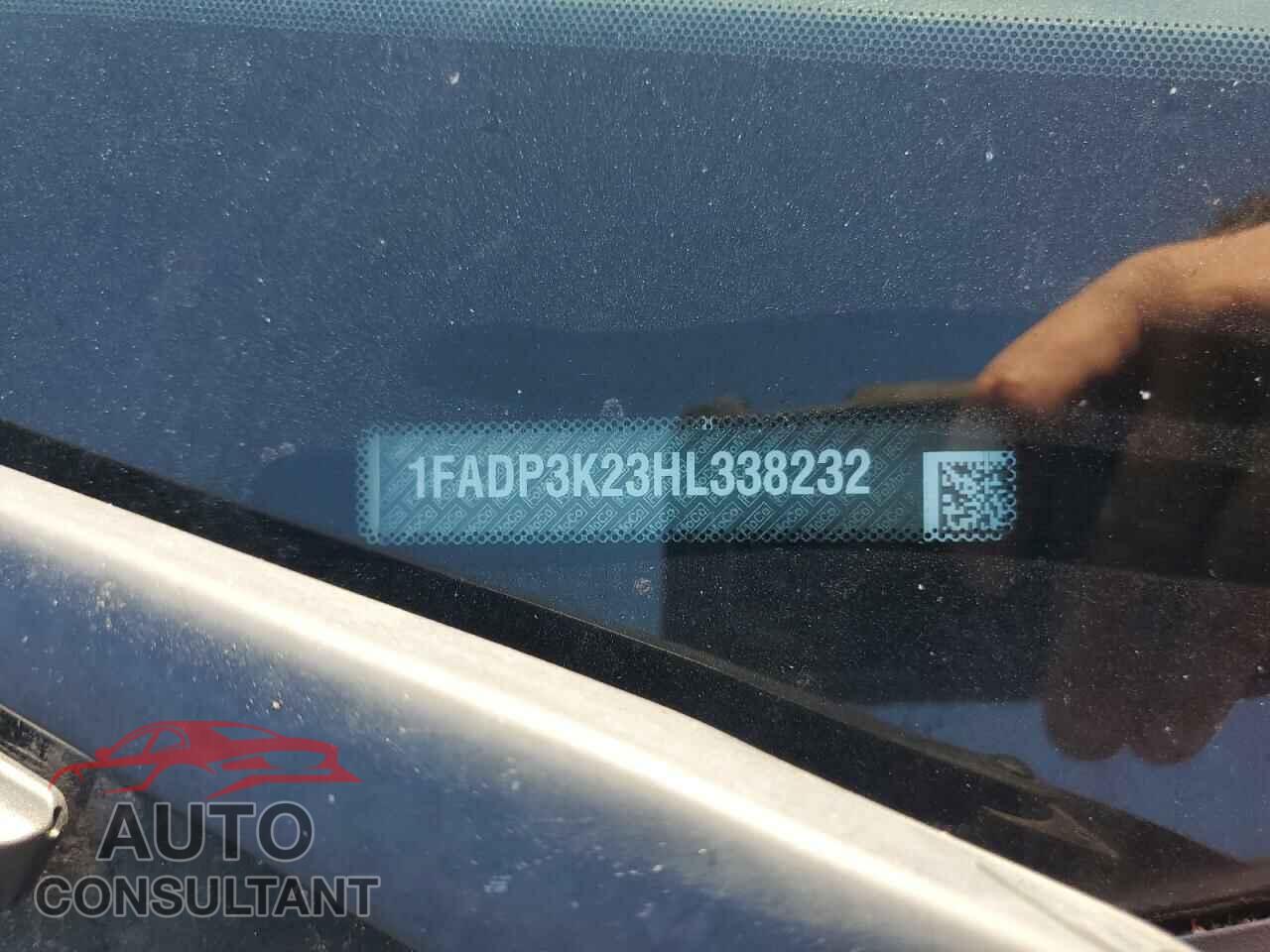 FORD FOCUS 2017 - 1FADP3K23HL338232