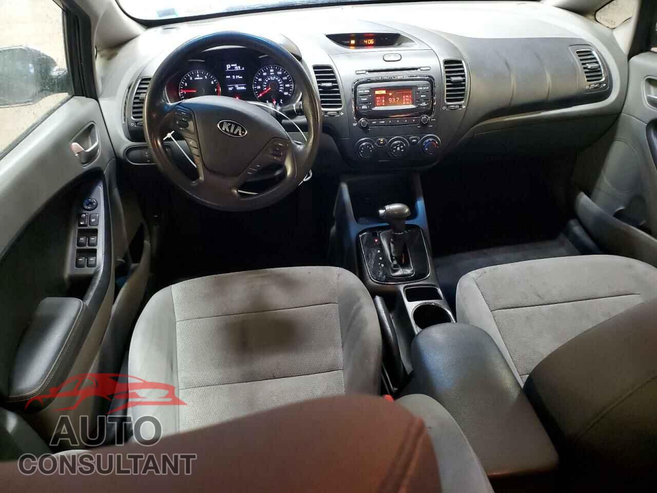 KIA FORTE 2017 - 3KPFK4A70HE134520