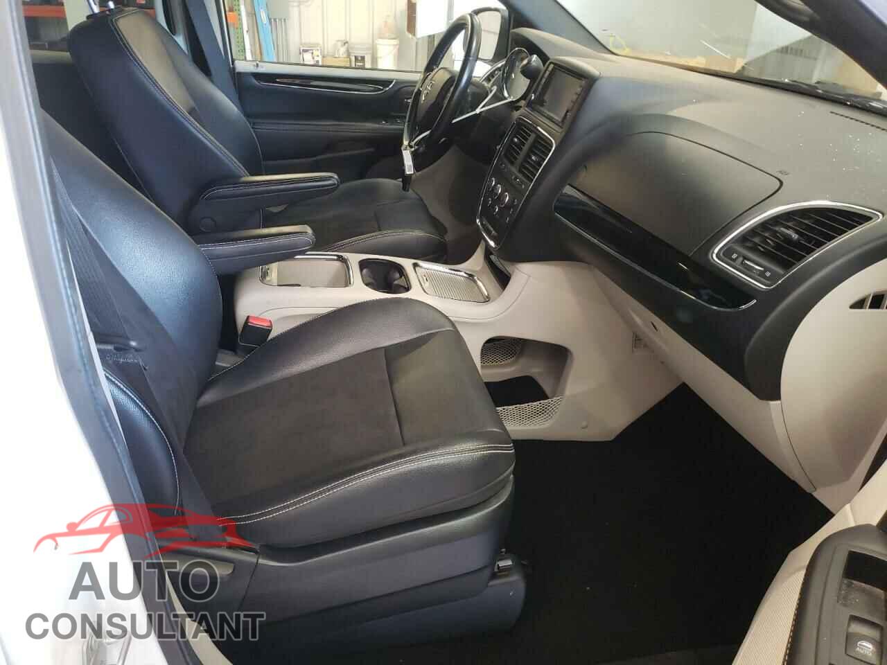 DODGE GRAND CARA 2020 - 2C4RDGCG2LR174501