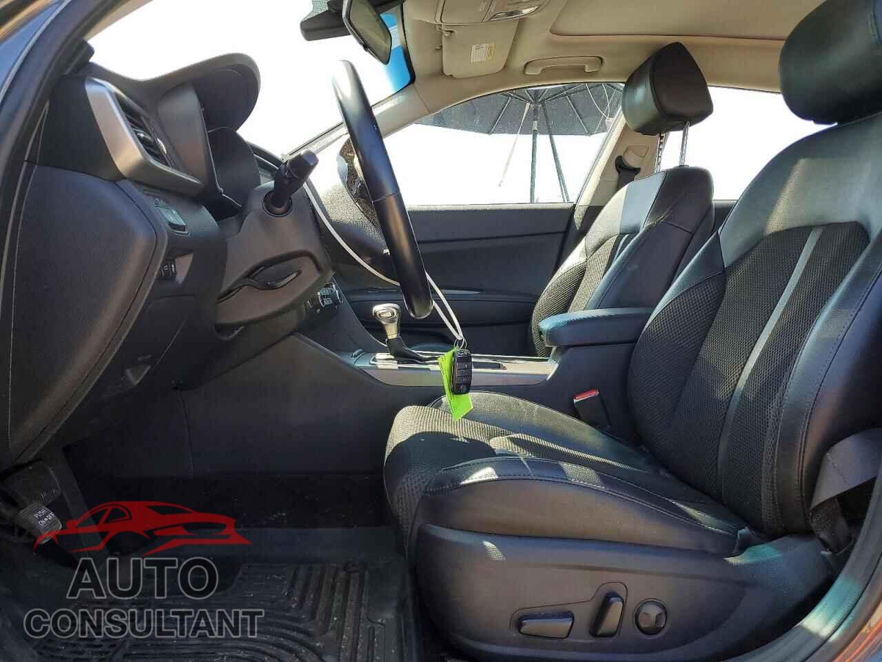 KIA OPTIMA 2020 - 5XXGT4L35LG413764
