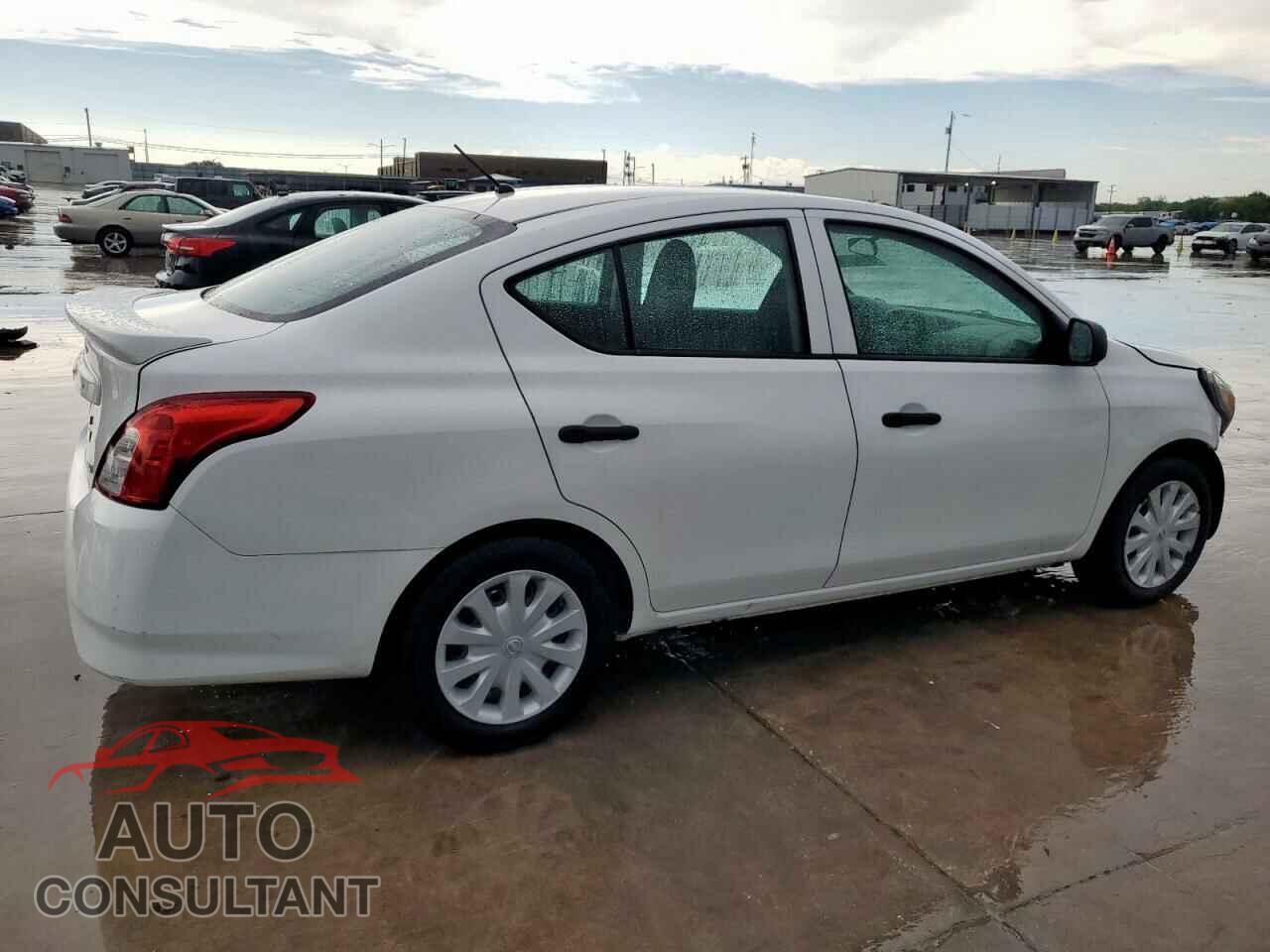 NISSAN VERSA 2015 - 3N1CN7APXFL833581
