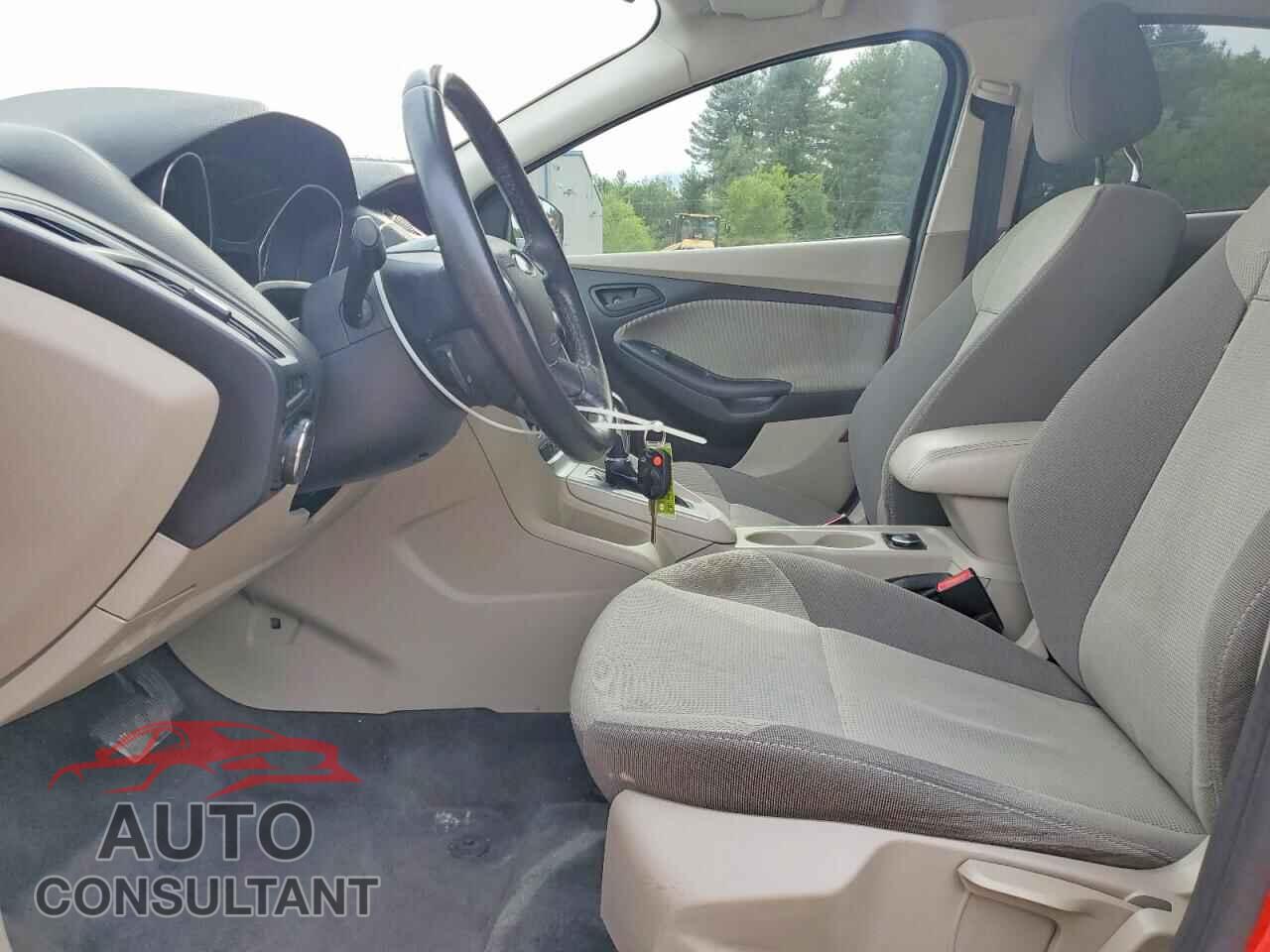 FORD FOCUS 2012 - 1FAHP3K24CL232687