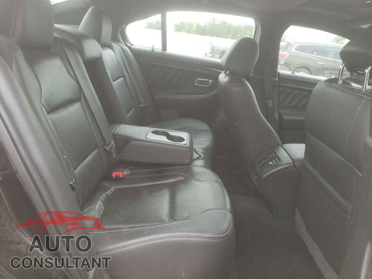 FORD TAURUS 2019 - 1FAHP2J87KG115824