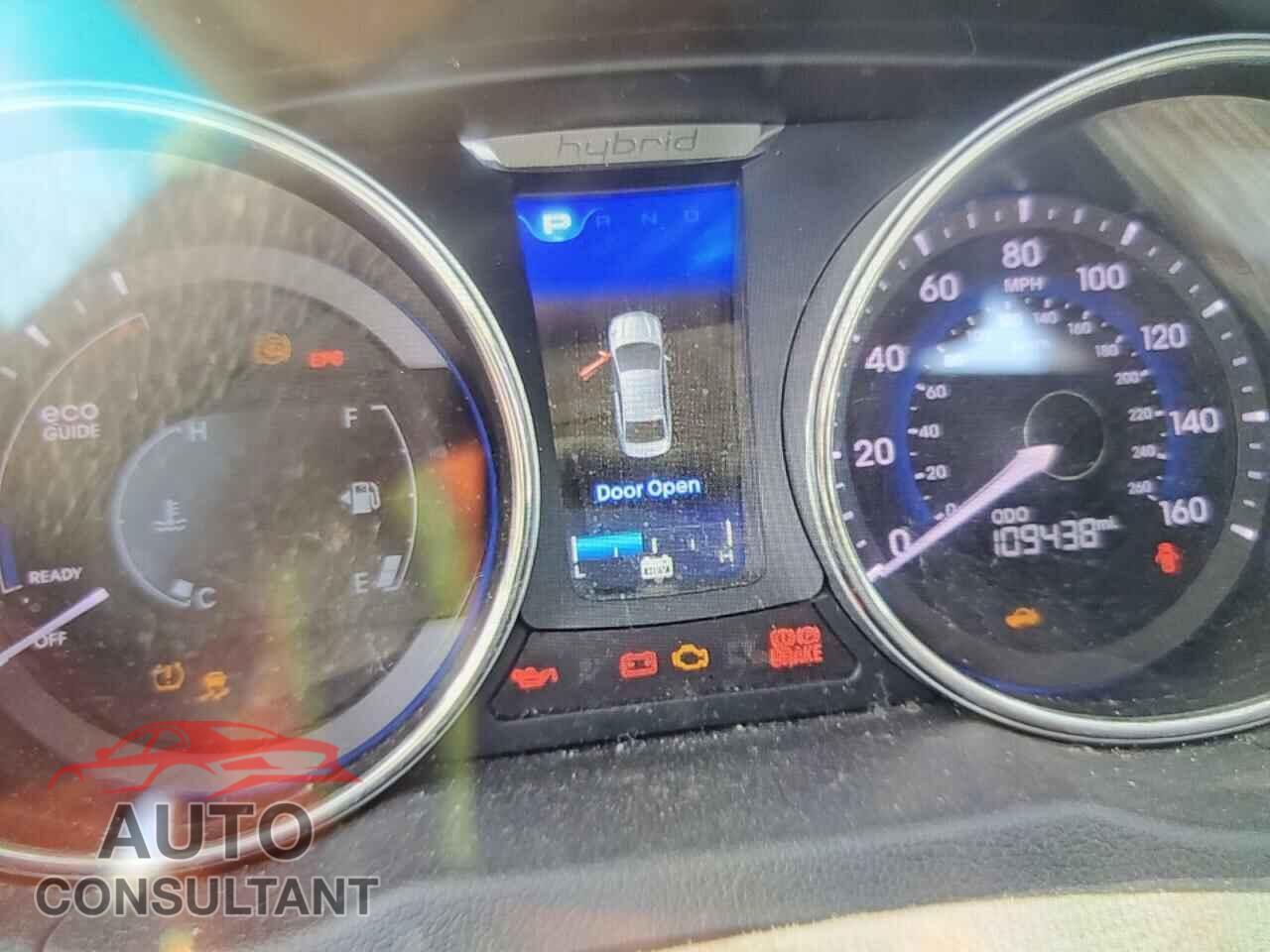 HYUNDAI SONATA 2013 - KMHEC4A45DA096418