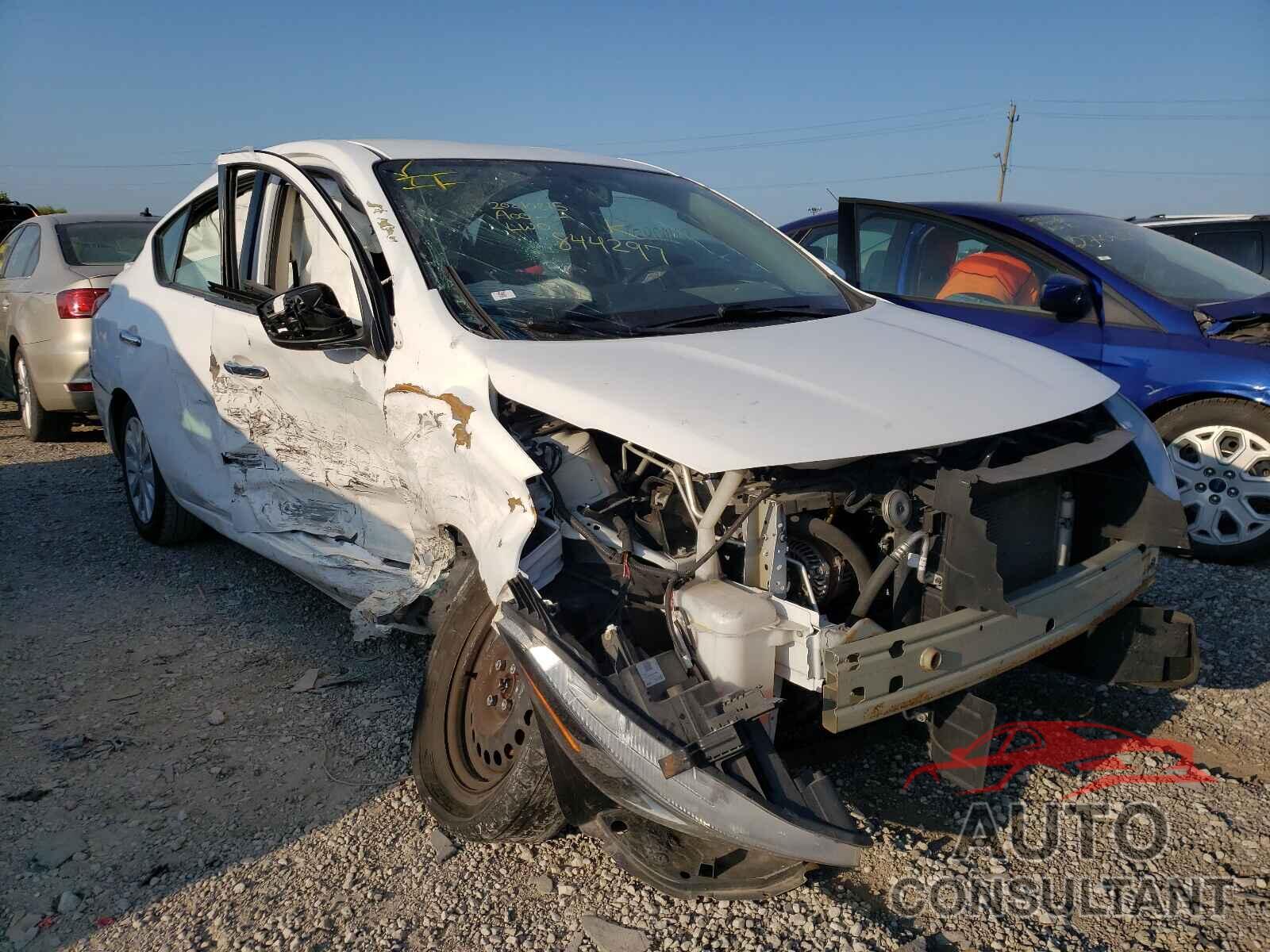 NISSAN VERSA 2017 - 3N1CN7AP9HL844297