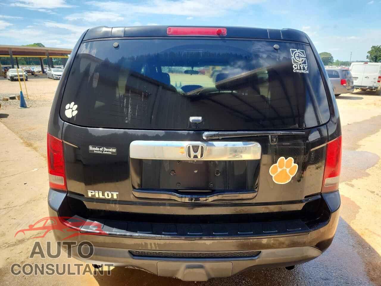 HONDA PILOT 2013 - 5FNYF3H25DB032121