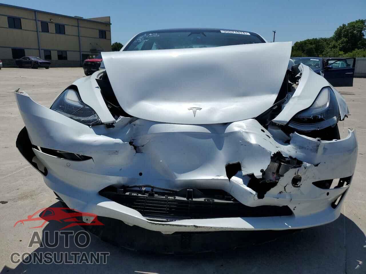 TESLA MODEL 3 2018 - 5YJ3E1EA1JF019665