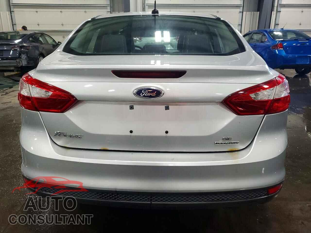 FORD FOCUS 2014 - 1FADP3F29EL170456