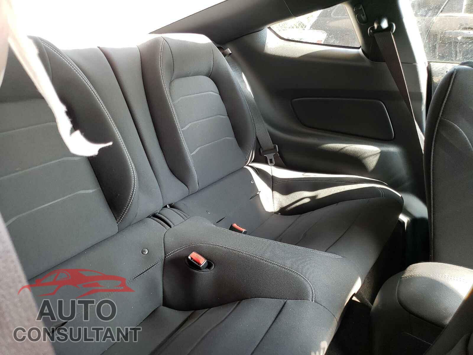 FORD MUSTANG 2017 - 1FA6P8CF6H5240274