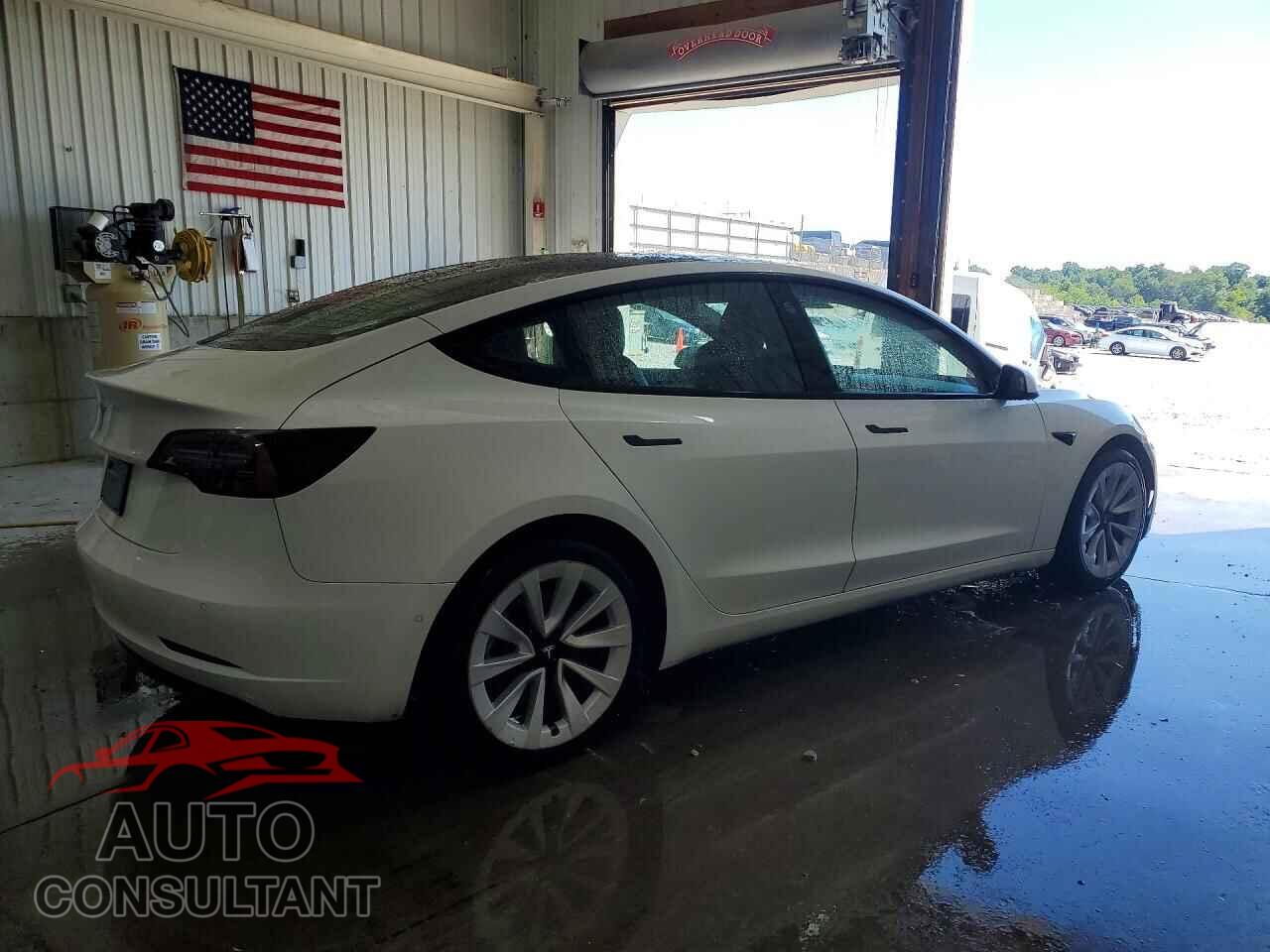 TESLA MODEL 3 2022 - 5YJ3E1EA5NF285504