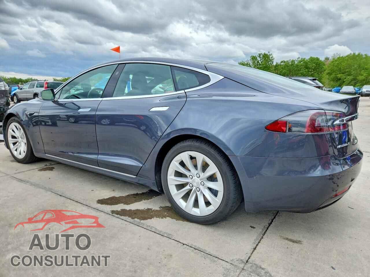 TESLA MODEL S 2017 - 5YJSA1E23HF188967