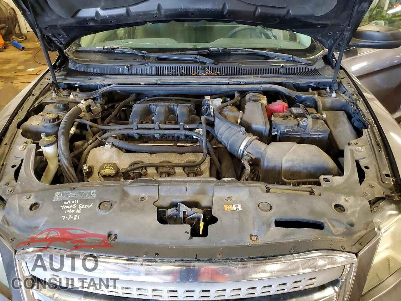 FORD TAURUS 2012 - 1FAHP2DW9CG129123