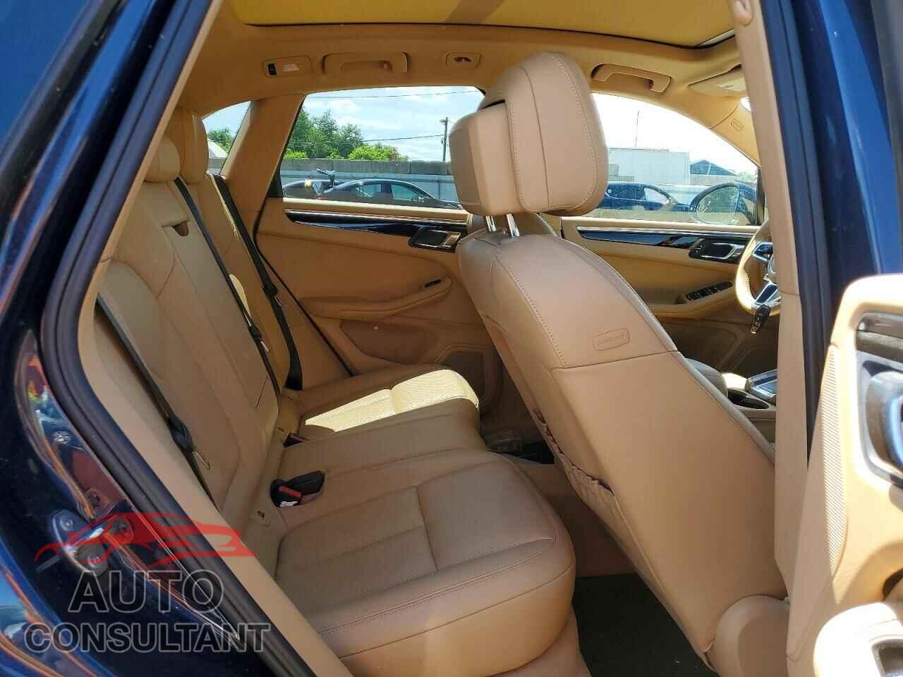 PORSCHE MACAN 2016 - WP1AB2A56GLB47600