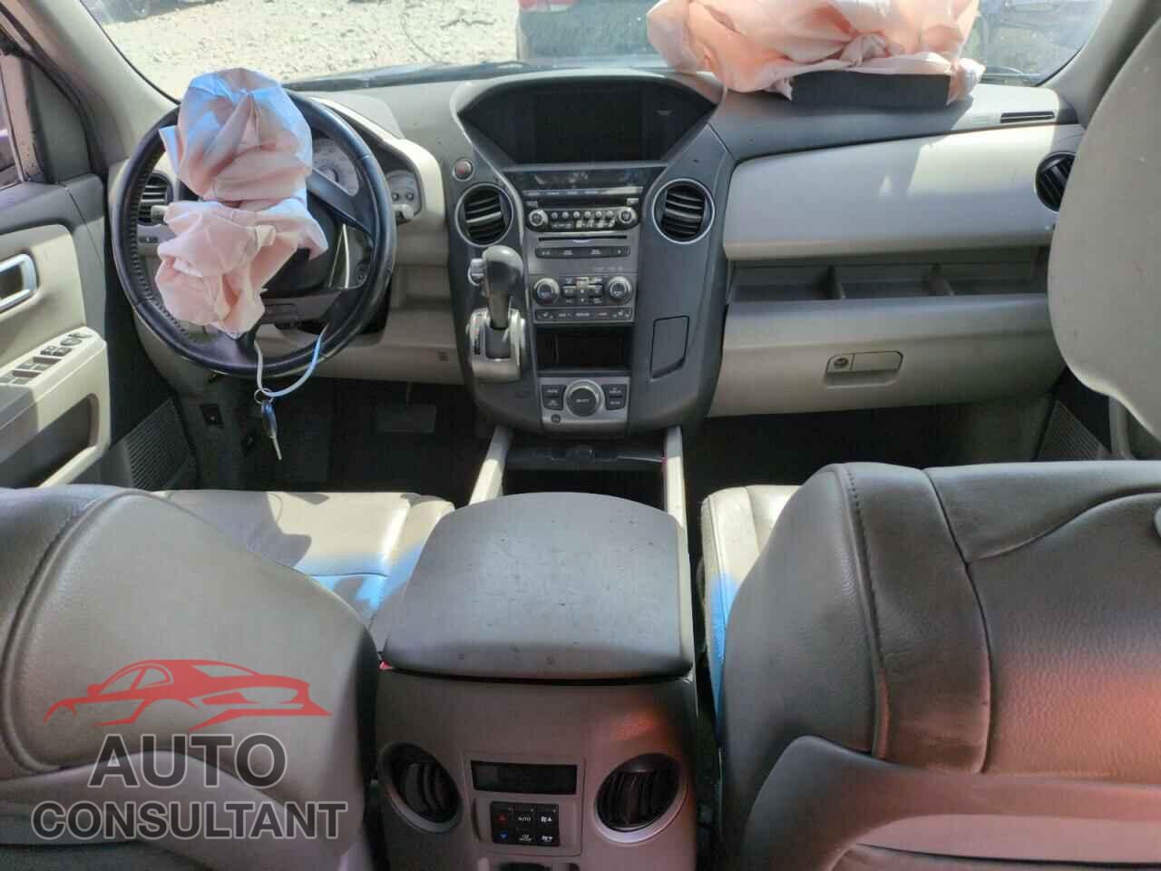 HONDA PILOT 2013 - 5FNYF4H6XDB004954