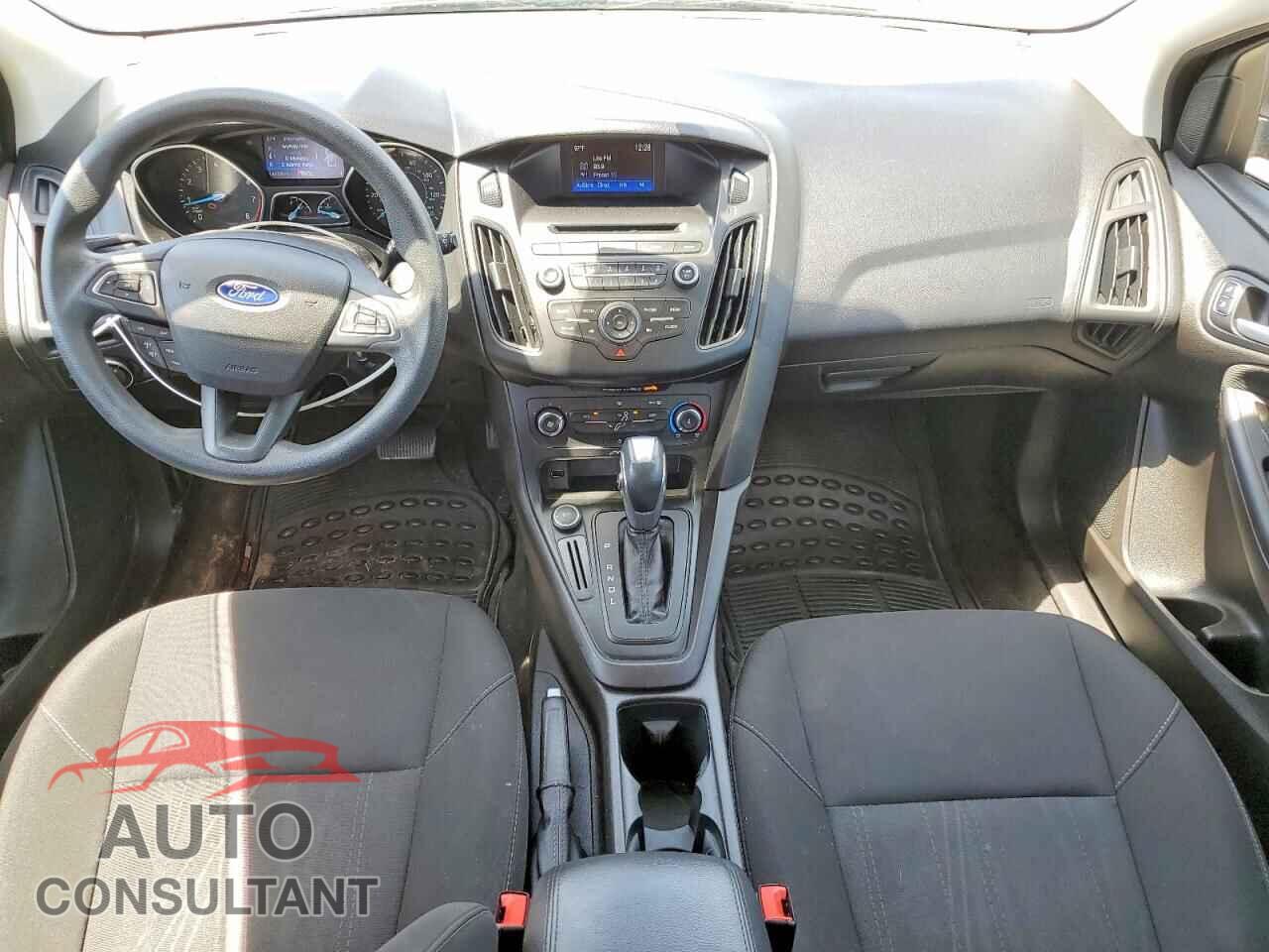 FORD FOCUS 2016 - 1FADP3K23GL377725