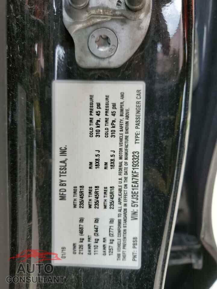 TESLA MODEL 3 2019 - 5YJ3E1EA7KF193323