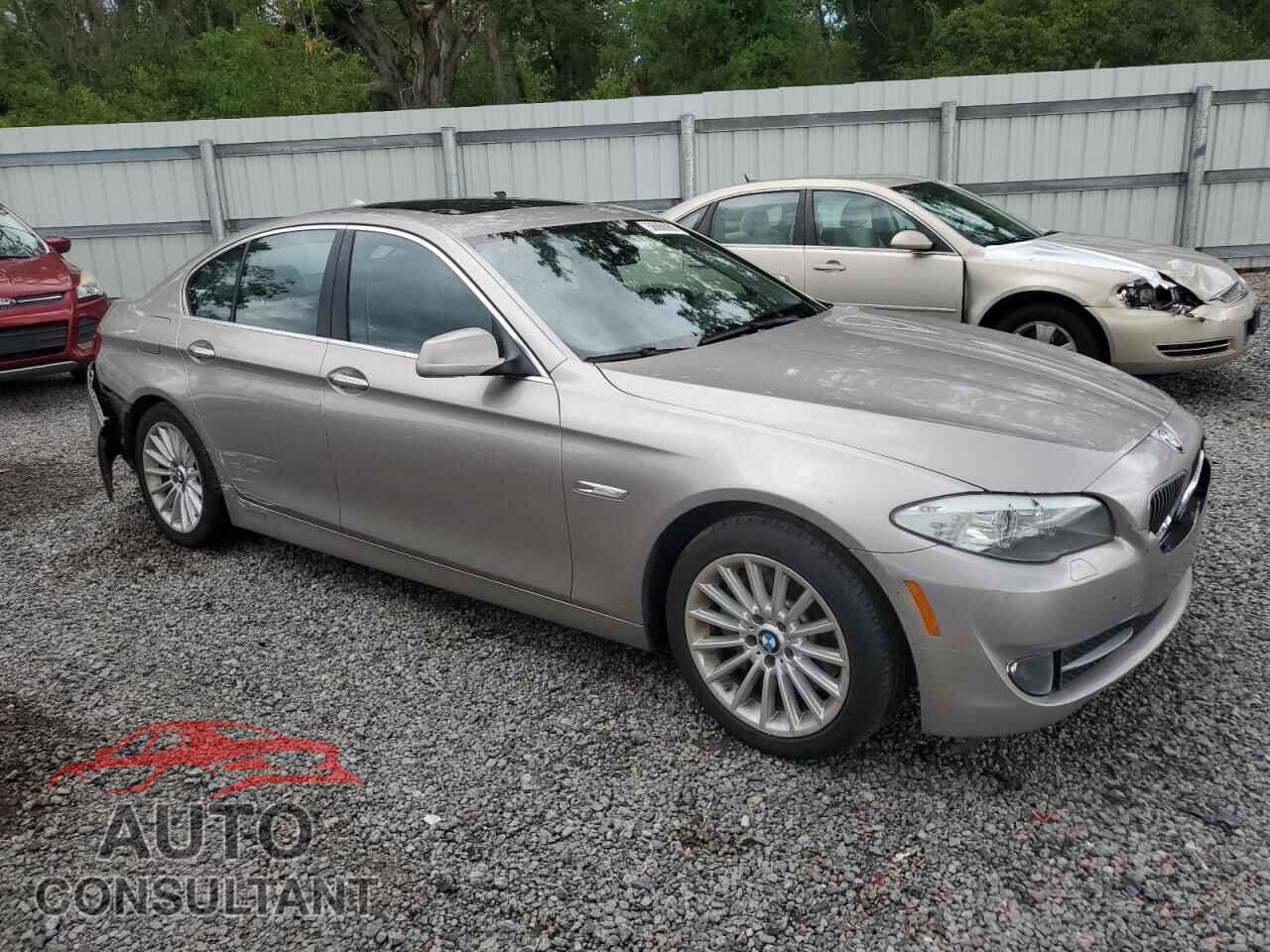 BMW 5 SERIES 2013 - WBAFR7C50DC820113
