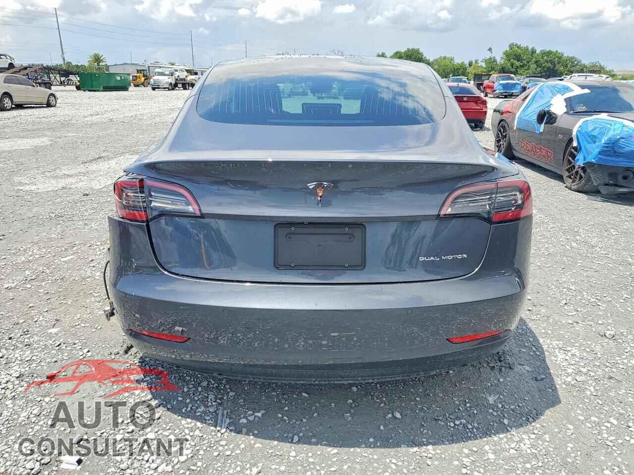 TESLA MODEL 3 2019 - 5YJ3E1EB5KF453582