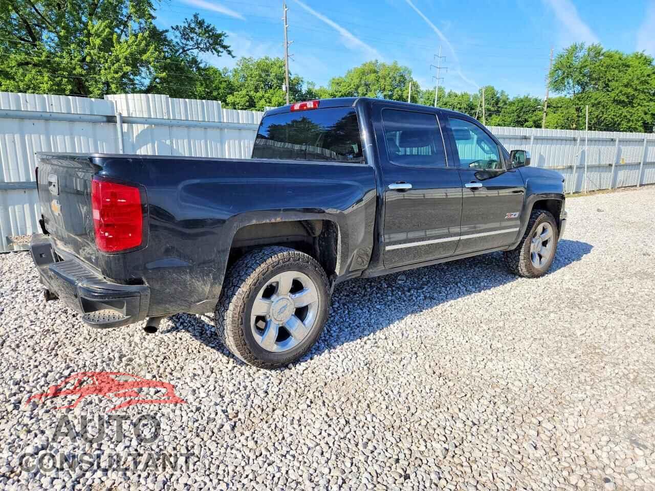 CHEVROLET SILVERADO 2015 - 3GCUKREC8FG529171