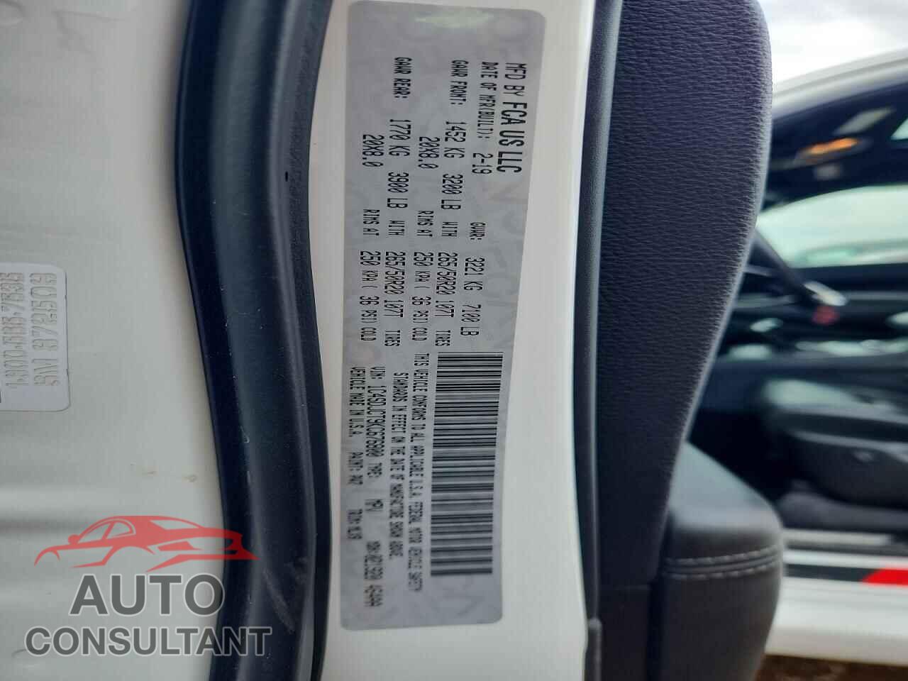 DODGE DURANGO 2019 - 1C4SDJCT9KC676800