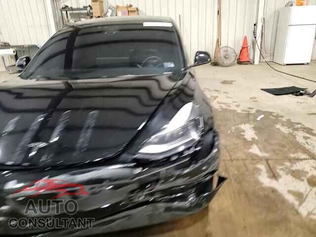 TESLA MODEL 3 2022 - 5YJ3E1EB8NF272108