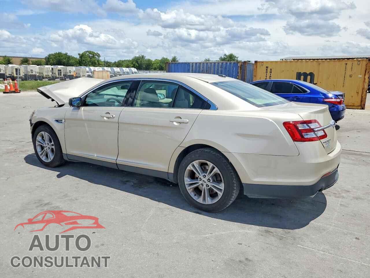 FORD TAURUS 2018 - 1FAHP2D8XJG102916
